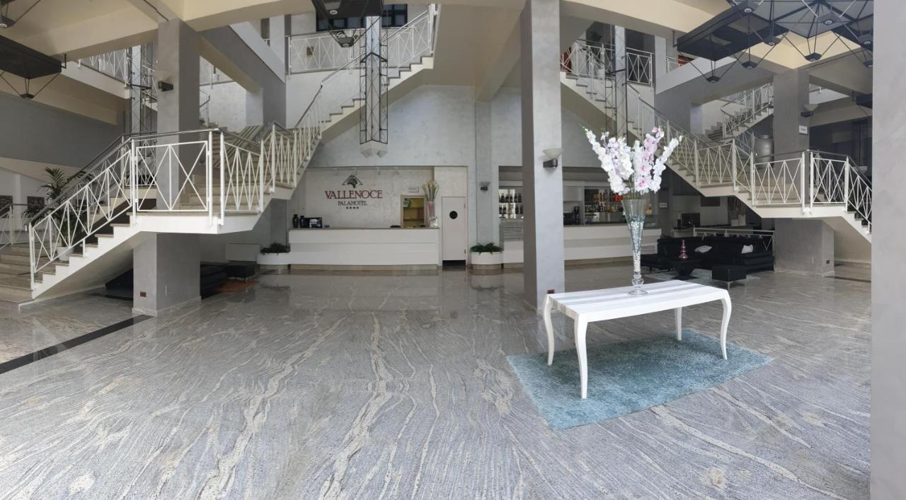Palahotel Vallenoce Decollatura 外观 照片