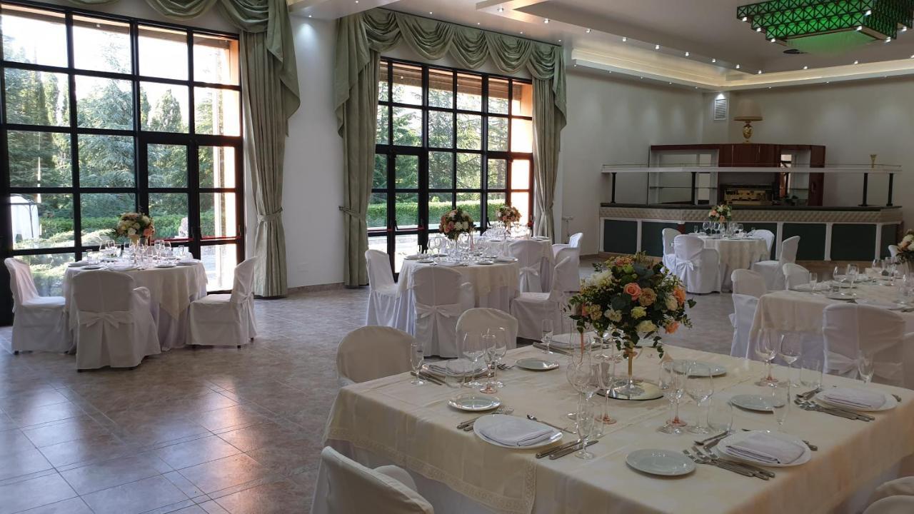 Palahotel Vallenoce Decollatura 外观 照片